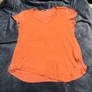 Layered tunic asymmetrical hem. Size large.